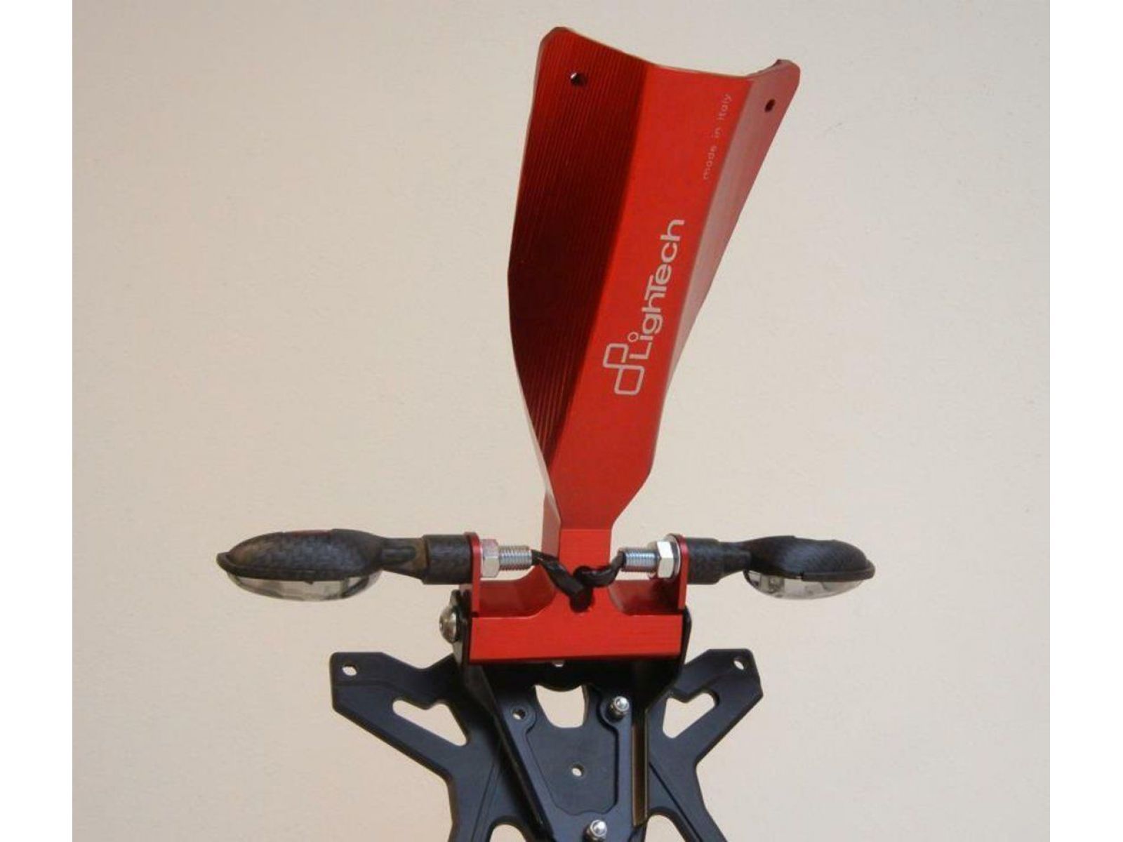 Регулируемый комплект крепления номера Lightech KTARDU109ROS для Ducati Panigale 899 / 1199 / 1299 12-17, Panigale 959 18-19